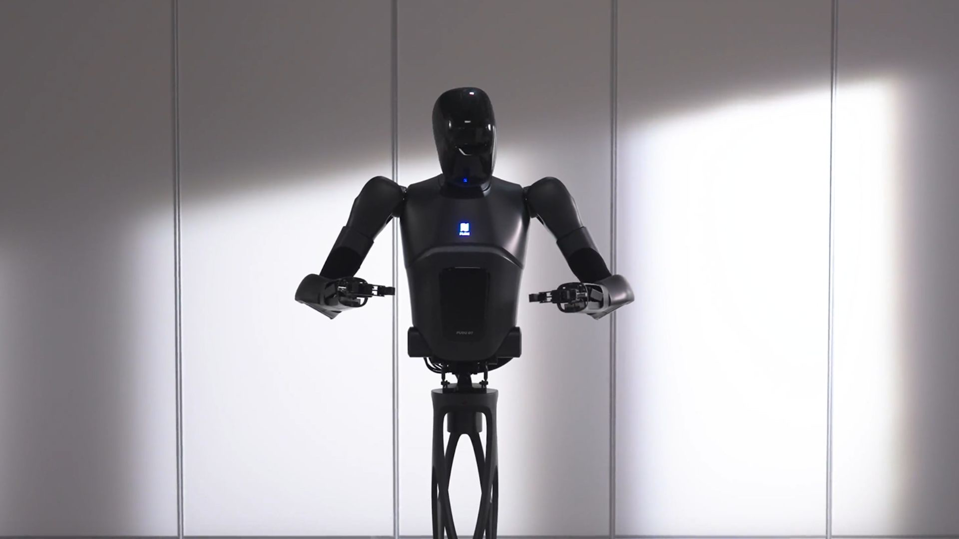 PUDU D7 by Pudu Robotics - delivery robot